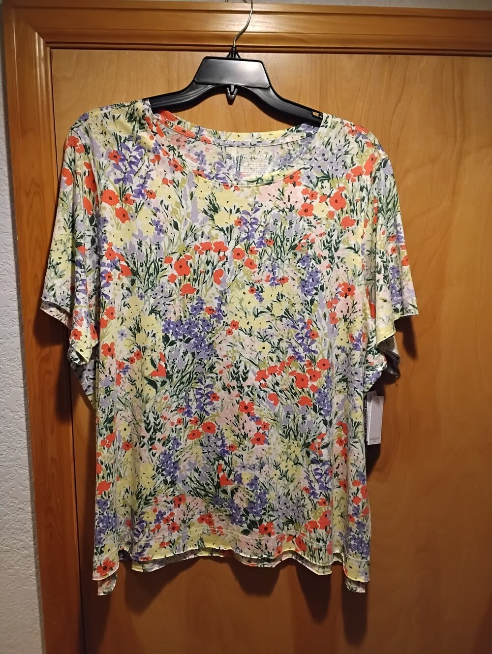 NWT 3X Westbound  Multi-Colored Floral Top Firm Price